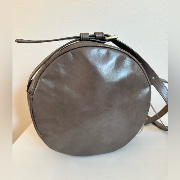 HOBO Gray Round | Circular Leather Crossbody Purse - Picture 2 of 13
